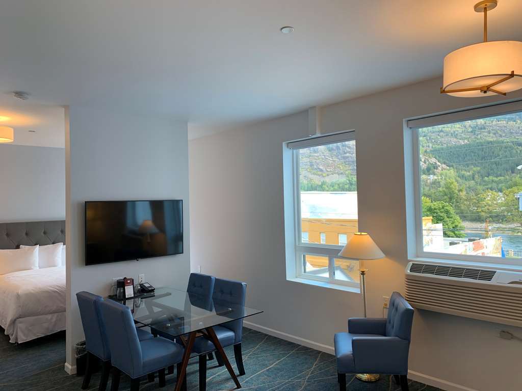 Crown Columbia Hotel; BW Premier Collection Trail Quarto foto